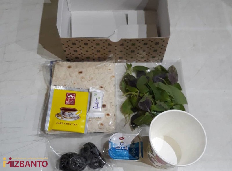 انواع خوراکی در قسمت داخلی پک پذیرایی