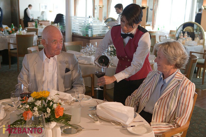 پذیرایی در رستوران